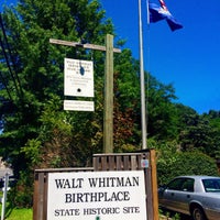 Photo taken at Walt Whitman Birthplace by Raúl M. I. on 8/5/2015