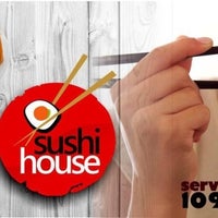 Foto scattata a Sushi House da Sushi House il 3/18/2014