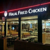 Photo taken at halal fried chicken (HFC) by Muhammet Ö. on 10/4/2016