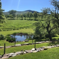 Photo taken at The Inn at the Round Barn Farm by Ryan K. on 6/10/2019