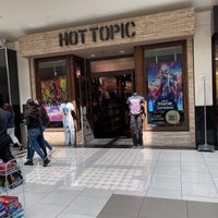 Photo taken at Hot Topic by Robert H. on 7/31/2022