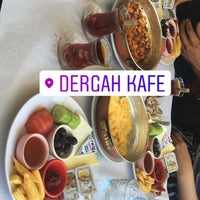 Photo taken at Dergah Cafe by Feyza Nur E. on 4/30/2017