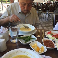 รูปภาพถ่ายที่ Uysal Antalya Kuyu Tandır โดย Etem เมื่อ 6/18/2016