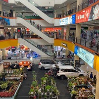 Photo taken at Solo Grand Mall by Gracia C. on 1/8/2022