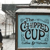 Das Foto wurde bei The Chipped Cup von Andrei Z. am 2/9/2017 aufgenommen