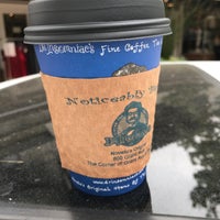 Foto tomada en Dr. Insomniac&amp;#39;s Fine Coffee, Tea, Smoothies &amp;amp; Cafe  por William W. el 8/24/2018