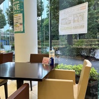 Photo taken at ホンダカーズ東京中央 用賀店 by POMO Q. on 9/8/2023