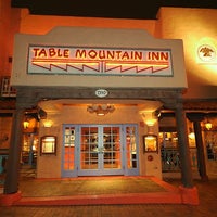 Das Foto wurde bei Table Mountain Inn von Table Mountain Inn am 12/1/2016 aufgenommen