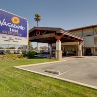 Снимок сделан в Vagabond Inn Executive - San Francisco Airport Bayfront (SFO) пользователем Vagabond Inn Executive - San Francisco Airport Bayfront (SFO) 2/8/2017