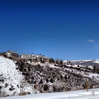 Foto tirada no(a) The Lodge and Spa at Cordillera por Chris W. em 3/25/2013