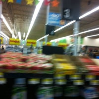รูปภาพถ่ายที่ Walmart Supercentre โดย Josh N. เมื่อ 12/27/2012