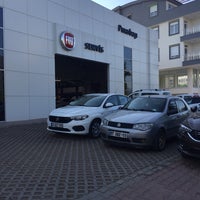Foto scattata a Fiat-Pinarbasi Otomotiv da Kıyas Can 〽. il 10/13/2018