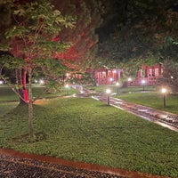 Foto diambil di Otel - Ayanikola Tatil Evleri oleh N pada 8/13/2021