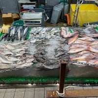 Foto diambil di Jessie Taylor Seafood oleh Zihao Y. pada 9/18/2022