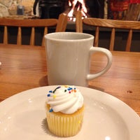 Photo taken at Cracker Barrel Old Country Store by John P. on 11/24/2015