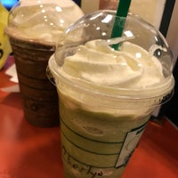 Photo taken at Starbucks by Cherlyn🐰💕 on 8/30/2018