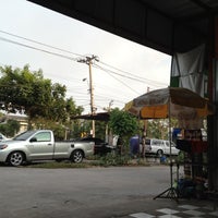 Photo taken at Auto Car Wash by Pongton P. on 3/18/2012