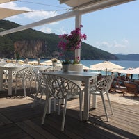 Photo taken at Lichnos Beach Hotel by Marijana A. on 8/10/2015