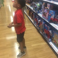 Photo taken at Toys&amp;quot;R&amp;quot;Us by Tineka T. on 7/24/2016