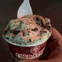 Photo taken at Cold Stone Creamery by Nguyen P. on 6/10/2022