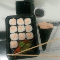 รูปภาพถ่ายที่ Sushi in Kasa Delivery โดย #beta Daiane V. เมื่อ 7/3/2014