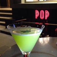 Foto tirada no(a) Pop Cocktail Bar por Erhan T. em 11/6/2014