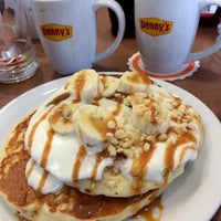 Photo taken at Denny&amp;#39;s by Guillaume C. on 12/26/2016