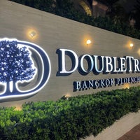 รูปภาพถ่ายที่ DoubleTree by Hilton Bangkok Ploenchit โดย Jae-Hoon Colynn C. เมื่อ 6/25/2023