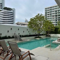 Das Foto wurde bei DoubleTree by Hilton Bangkok Ploenchit von Jae-Hoon Colynn C. am 6/24/2023 aufgenommen