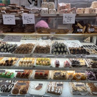 Foto scattata a Bova&amp;#39;s Bakery da Mustafa il 6/23/2023