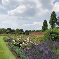 Photo taken at Hampton Court Palace Maze by venus s. on 7/5/2018