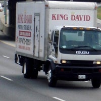 Foto scattata a King David Moving &amp;amp; Storage da King David Moving &amp;amp; Storage il 3/12/2014