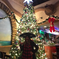 Photo taken at Quetzalcoatl Fine Mexican Cuisine and Bar by Gamze A. on 12/11/2016