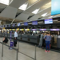 Vueling Check-in - Schiphol, Holanda Septentrional