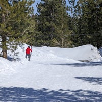 3/31/2023 tarihinde Eric R.ziyaretçi tarafından Tahoe Donner Ski Resort'de çekilen fotoğraf