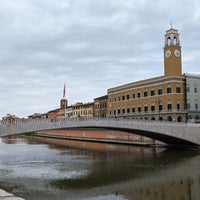 Photo taken at Ponte di Mezzo by Eric R. on 4/11/2023