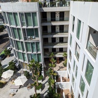 Photo taken at Santa Monica Proper Hotel by Eric R. on 10/7/2022