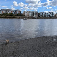 Photo taken at Thames Path by Eric R. on 9/25/2022