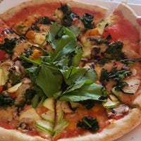 Снимок сделан в Veggitalia Pizza &amp;amp; Osteria Vegetariana пользователем Israel A. 4/10/2022