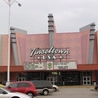 Photo taken at Cinemark Tinseltown by Charles W. on 1/26/2017