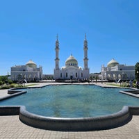 Photo taken at Белая мечеть by Андрей Ф. on 7/6/2021