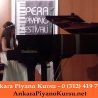 Foto tirada no(a) Ankara Piyano Kursu por Ankara Piyano Kursu em 3/14/2014
