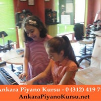 Das Foto wurde bei Ankara Piyano Kursu von Ankara Piyano Kursu am 3/14/2014 aufgenommen