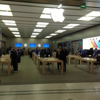 Photo taken at Apple Bromley by Carole P. on 5/16/2013