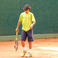 Photo taken at Slice Tennis by Nubia M. on 4/24/2013