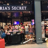 Photo taken at Victoria&amp;#39;s Secret by Peter S. on 8/21/2017