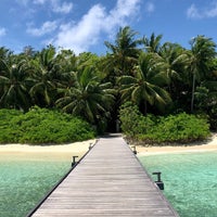 Foto diambil di Baros Maldives oleh Lulwah pada 10/28/2022