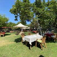 Photo taken at Lilyum Restaurant &amp;amp; Kır Düğünü by Can E. on 7/25/2021
