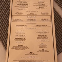 Das Foto wurde bei Colonial Inn Restaurants von Andrew M. am 9/30/2017 aufgenommen