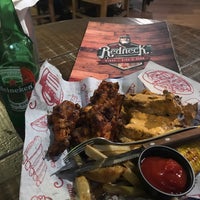 Photo taken at Redneck Wings Ribs and Beer by Eduardo P. on 9/8/2017